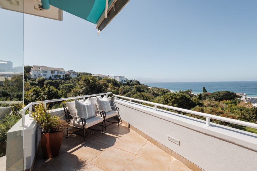 4 Bedroom Property for Sale in Hobie Beach Western Cape